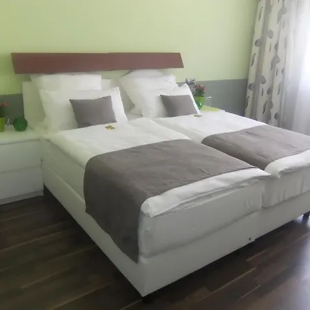 Royal هاناو الماين