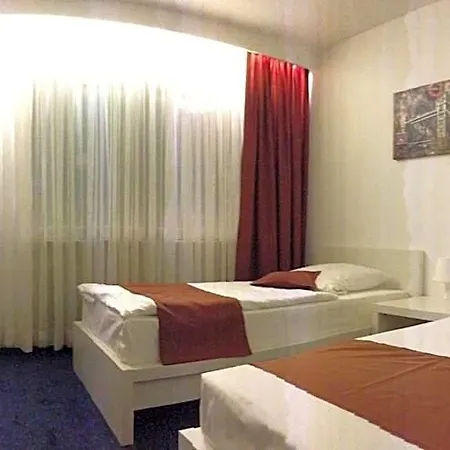 Royal Hotel