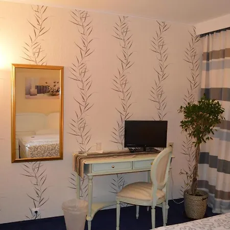 Royal Hotel 3*